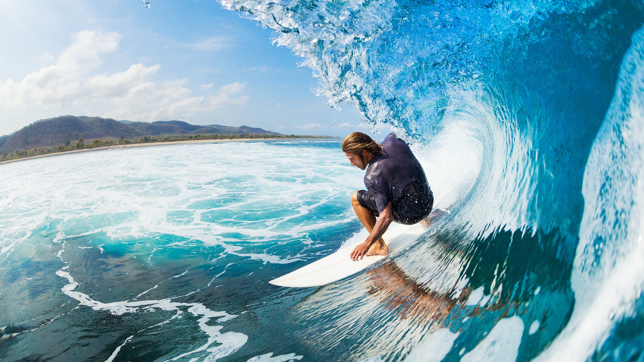 米兰双雄激烈争夺，争冠悬念升温